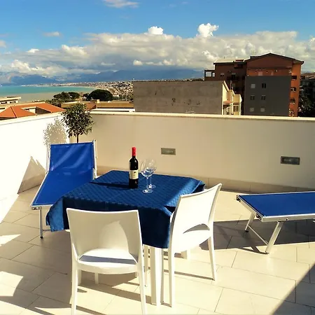 Apartment Duchessa House